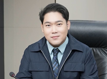 Welcoming the Study Visit Delegation
from the Faculty of Education, Thaksin
University